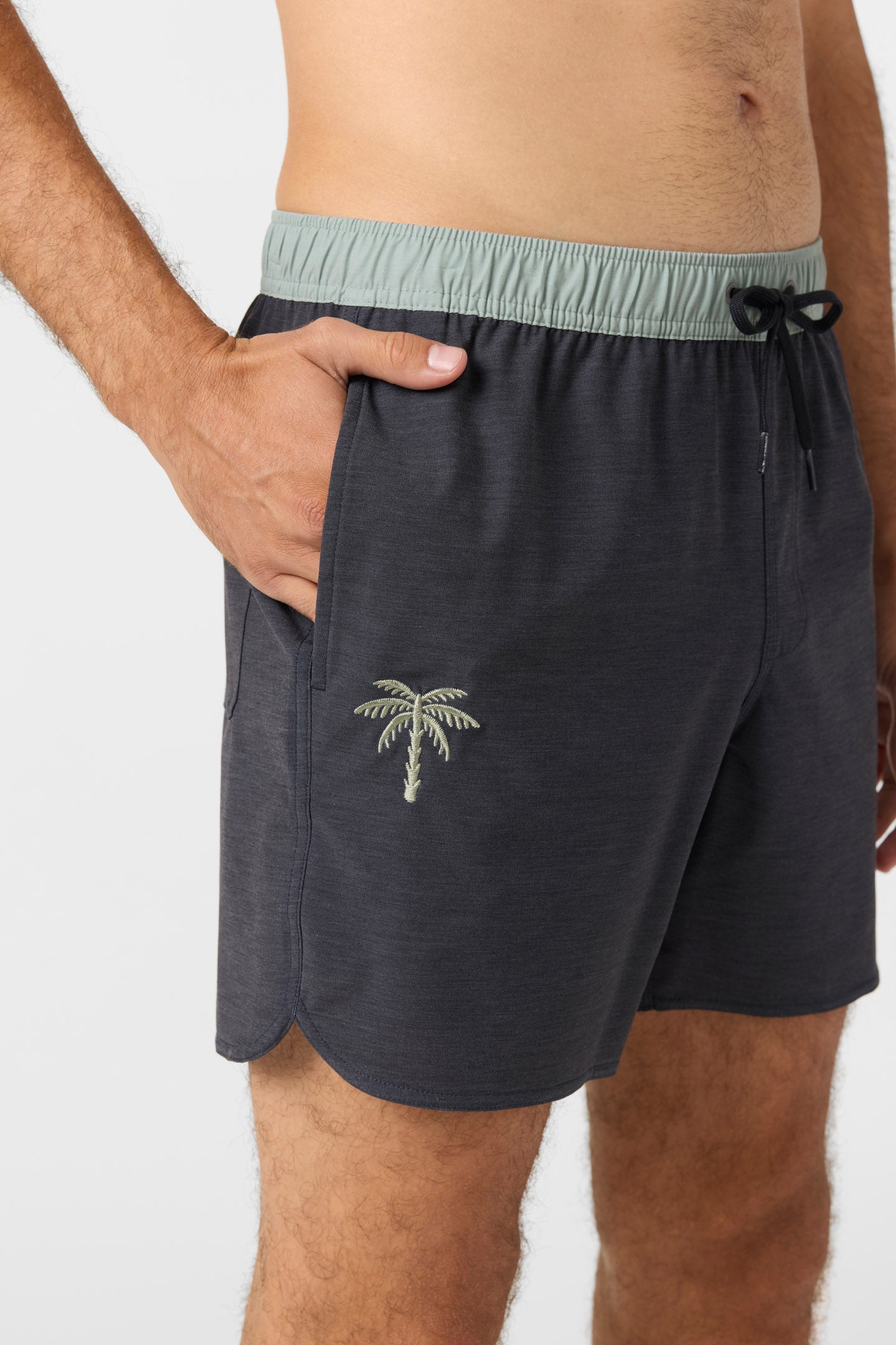 O'Riginals Solid Scallop 16 Swim Trunks - Image 4