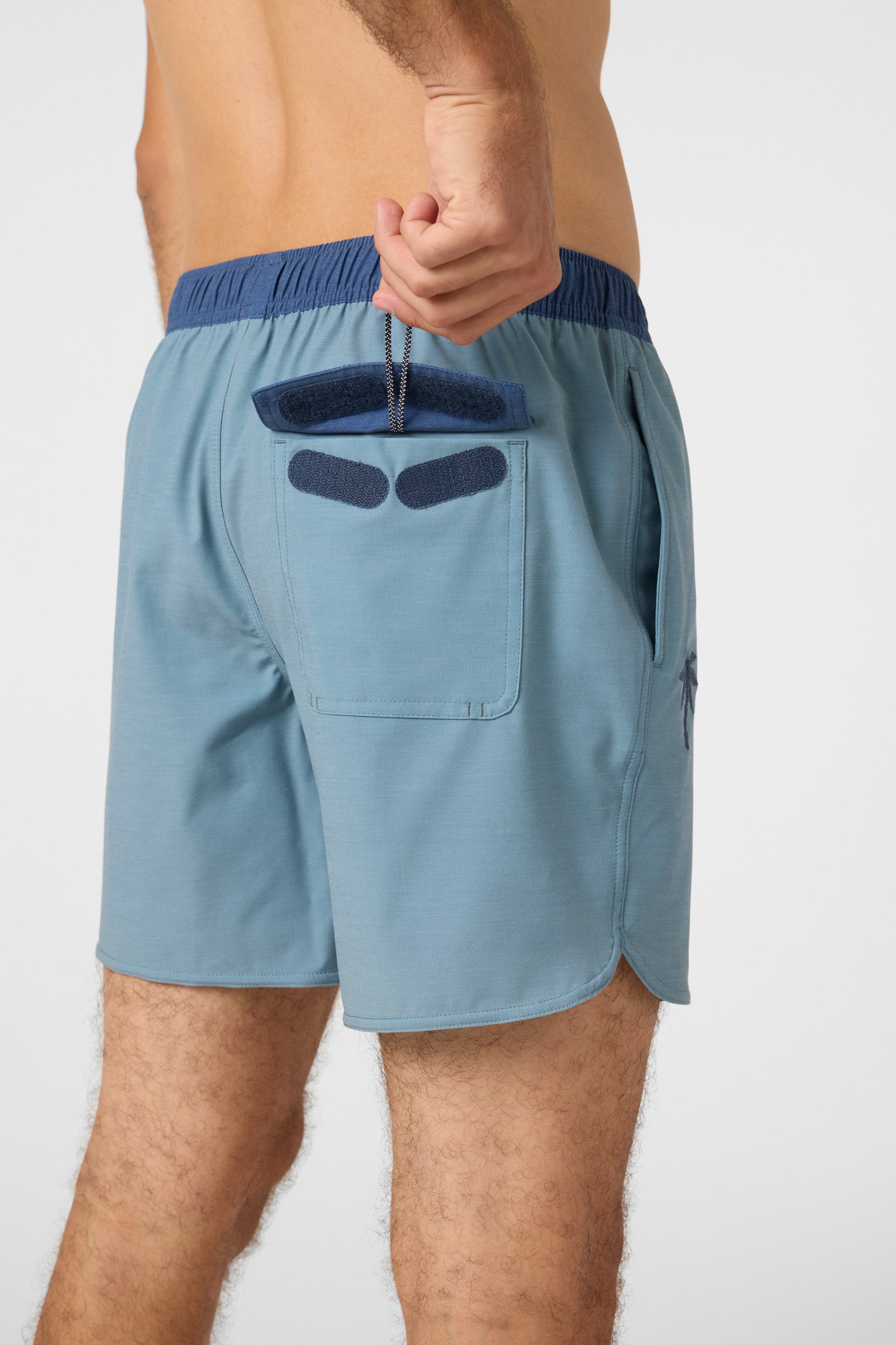 O'Riginals Solid Scallop 16 Swim Trunks - Image 6