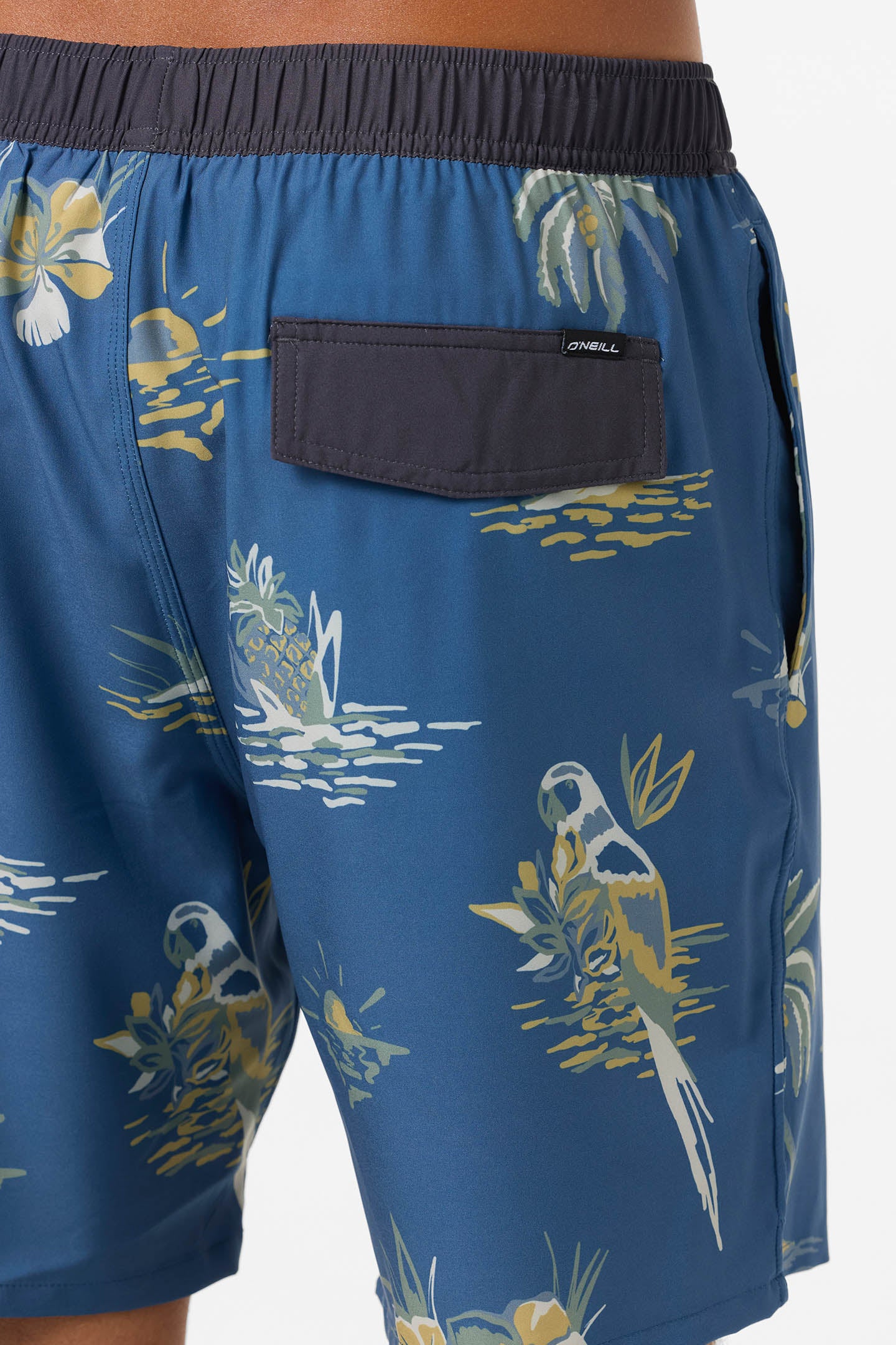 Hermosa Light Lined Elastic Waist 17 Swim Trunks - Image 5