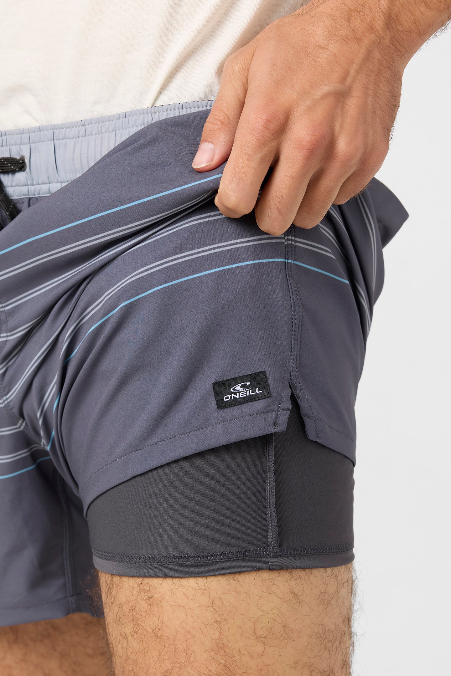 Perform Light Lined Elastic Waist 15 Hybrid Shorts - Image 5