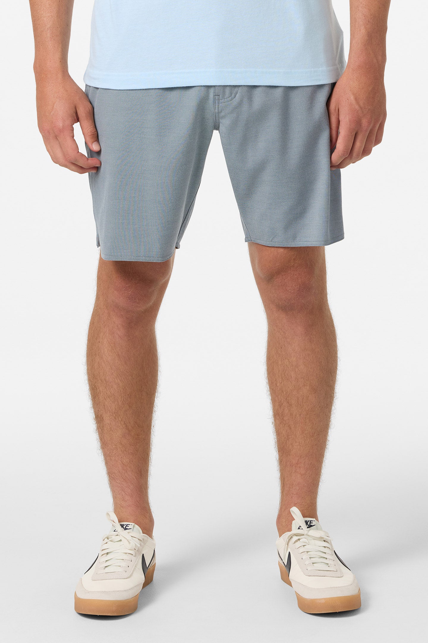 Reserve Light Check Scallop Elastic Waist 18 Hybrid Shorts - Image 2