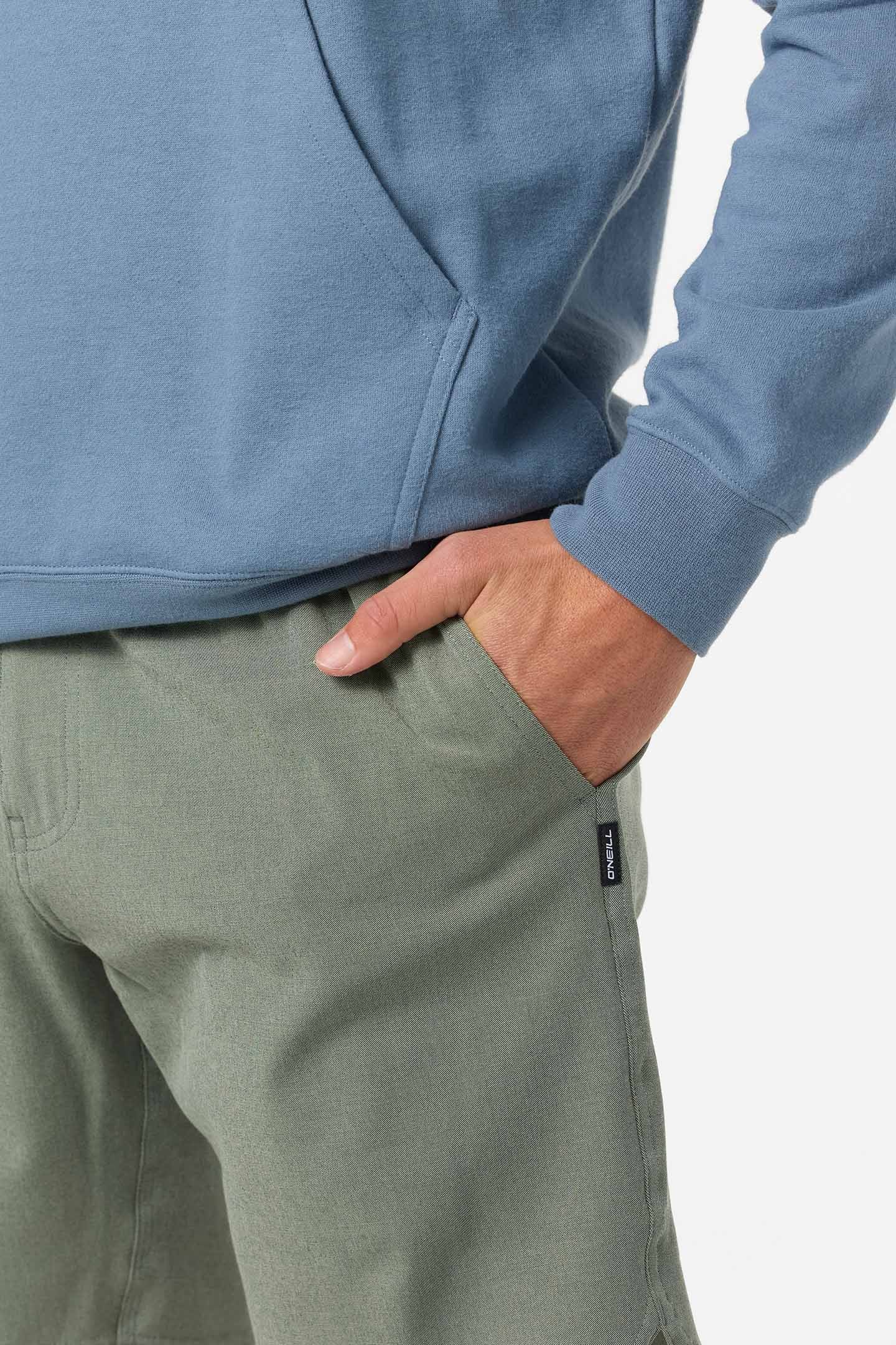 Reserve Light Check Scallop Elastic Waist 18 Hybrid Shorts - Image 5