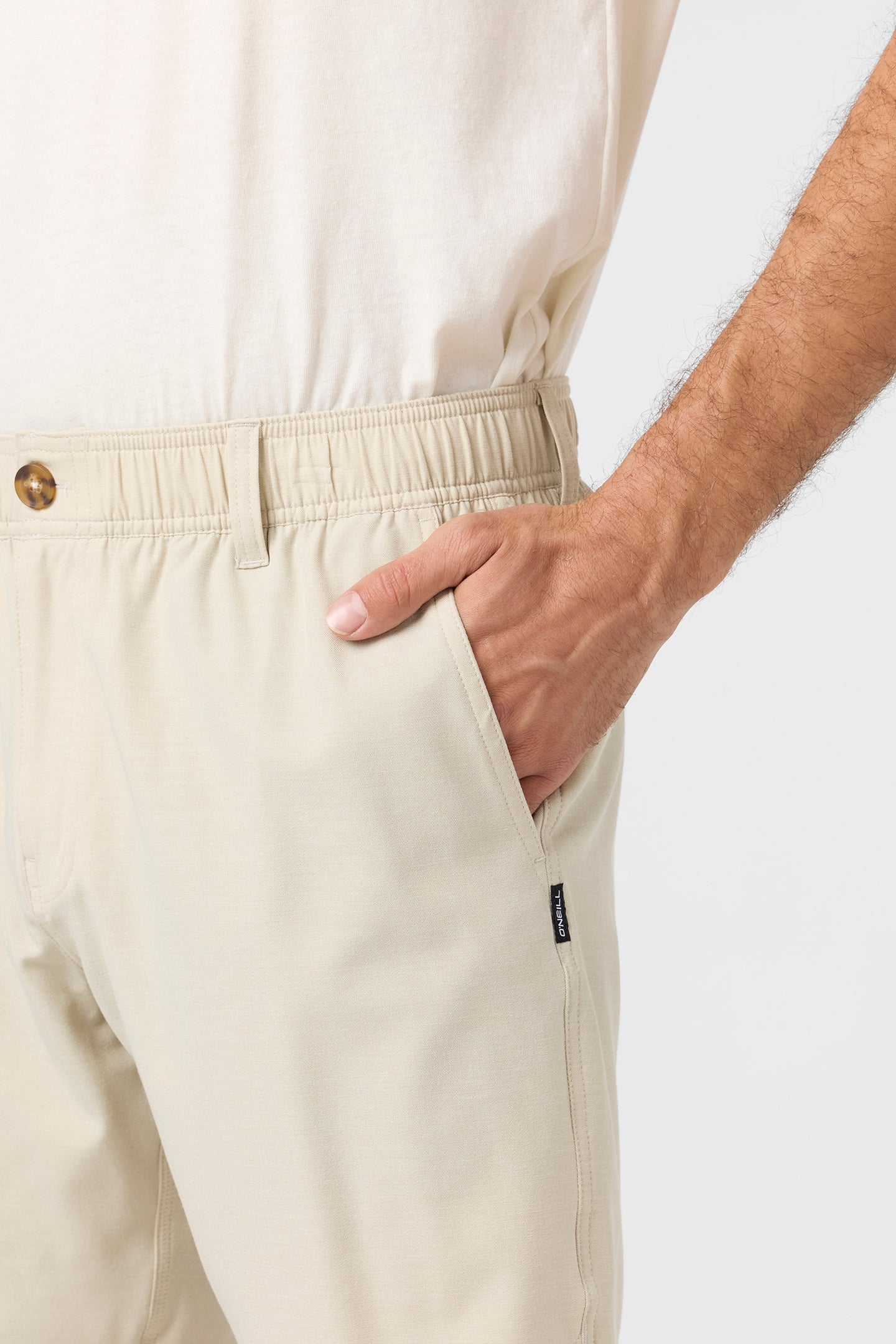 Reserve Light Check Scallop Elastic Waist 18 Hybrid Shorts - Image 5