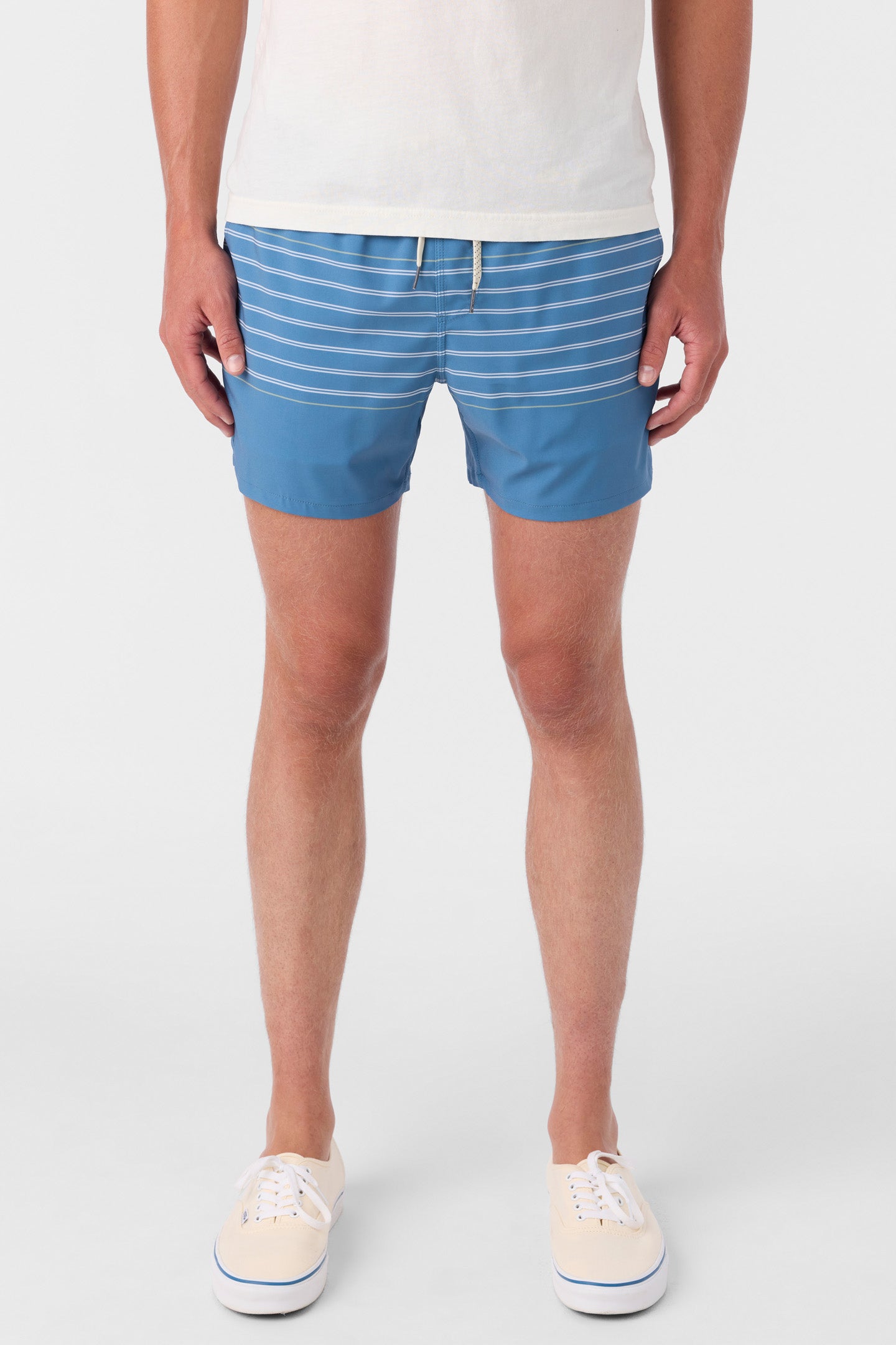 Perform Lined 15 Athletic Shorts - Image 2