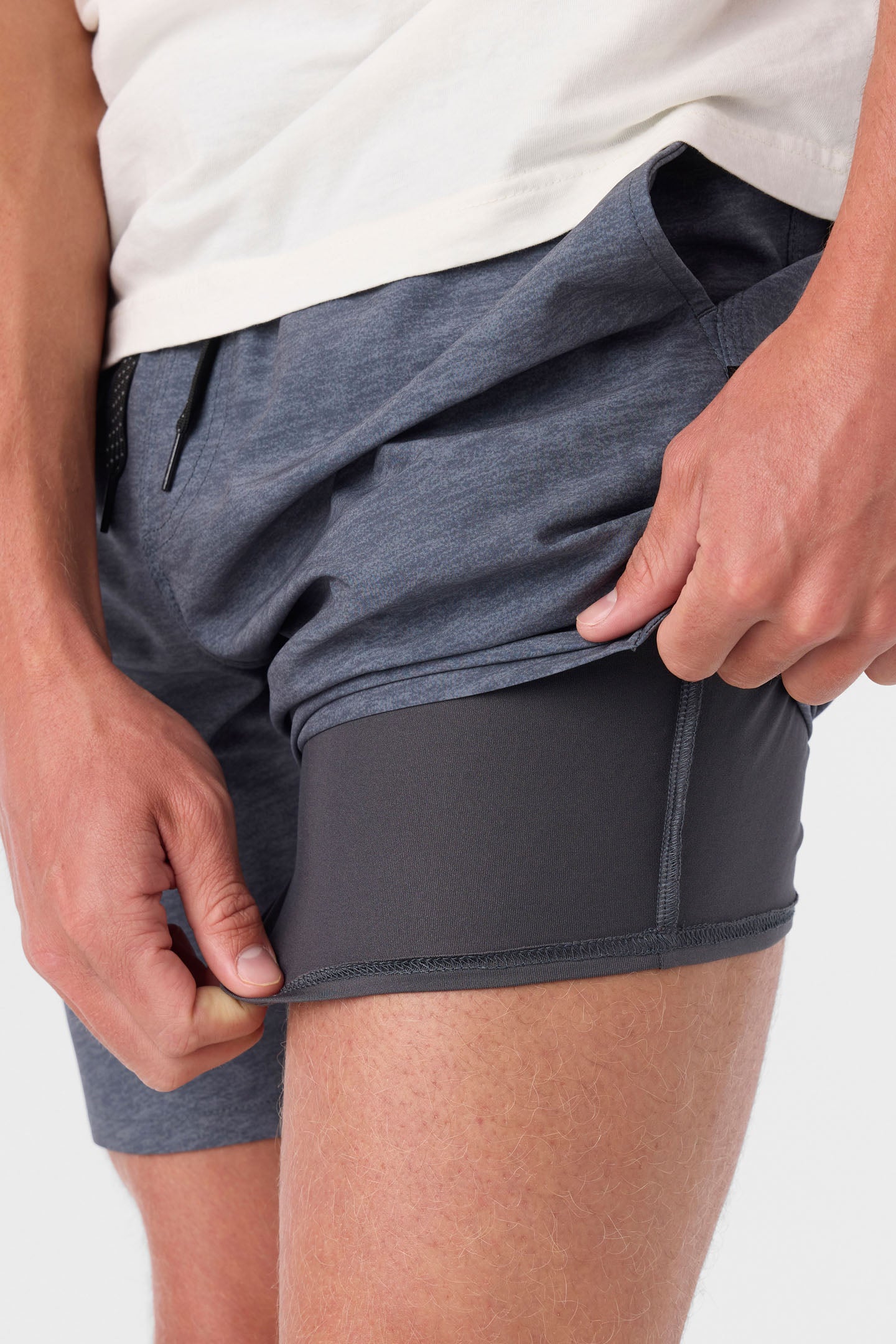 Perform Lined 17 Athletic Shorts - Image 5