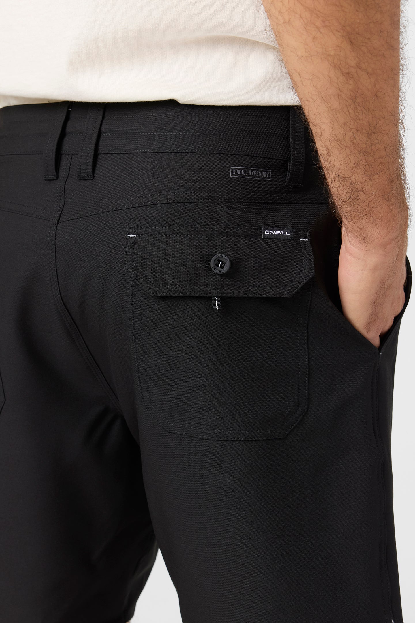 Utility Scallop Hybrid 18 Hybrid Shorts - Image 5
