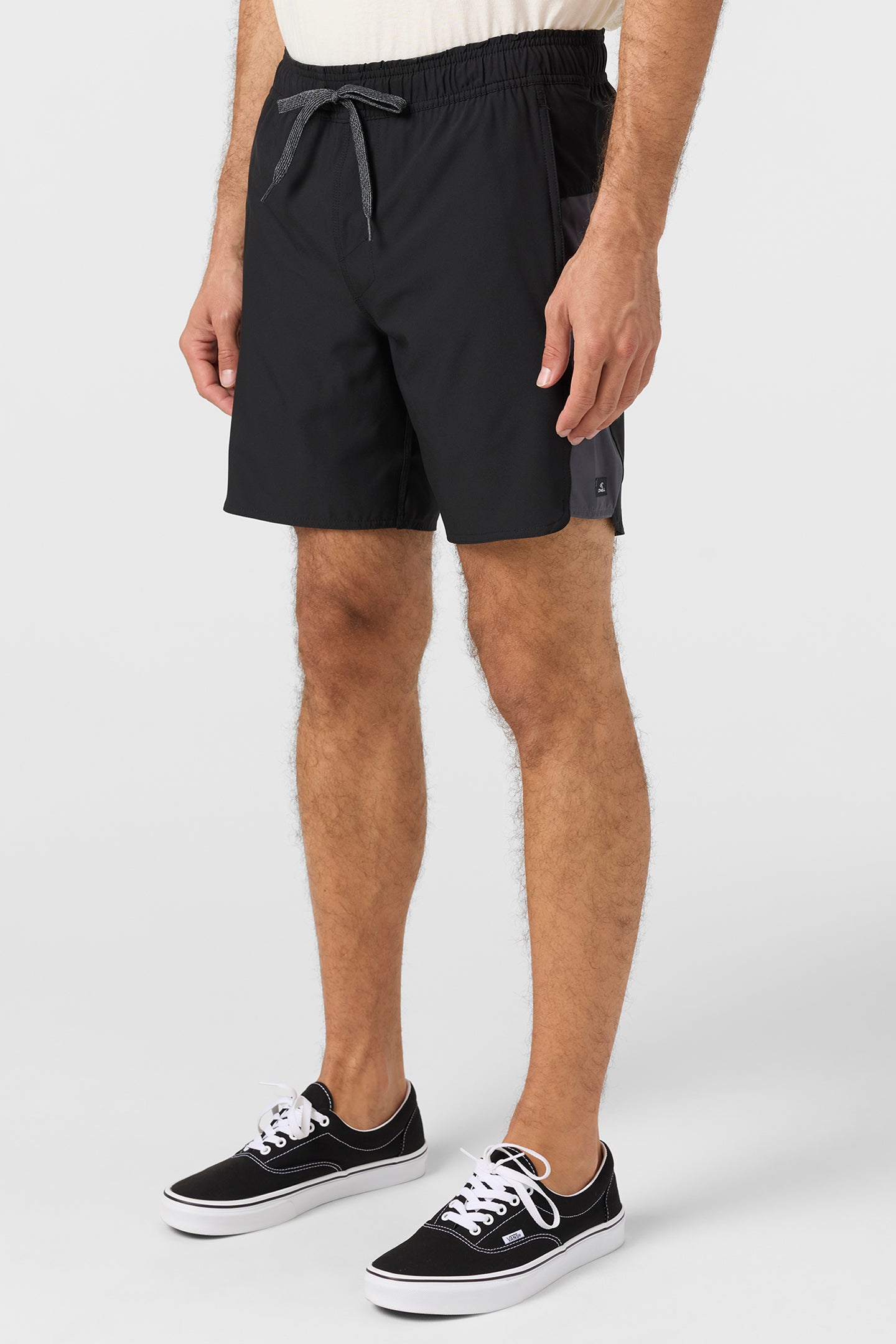 Perform Light Tech Panel Lined Elastic Waist 17 Hybrid Shorts - Image 3