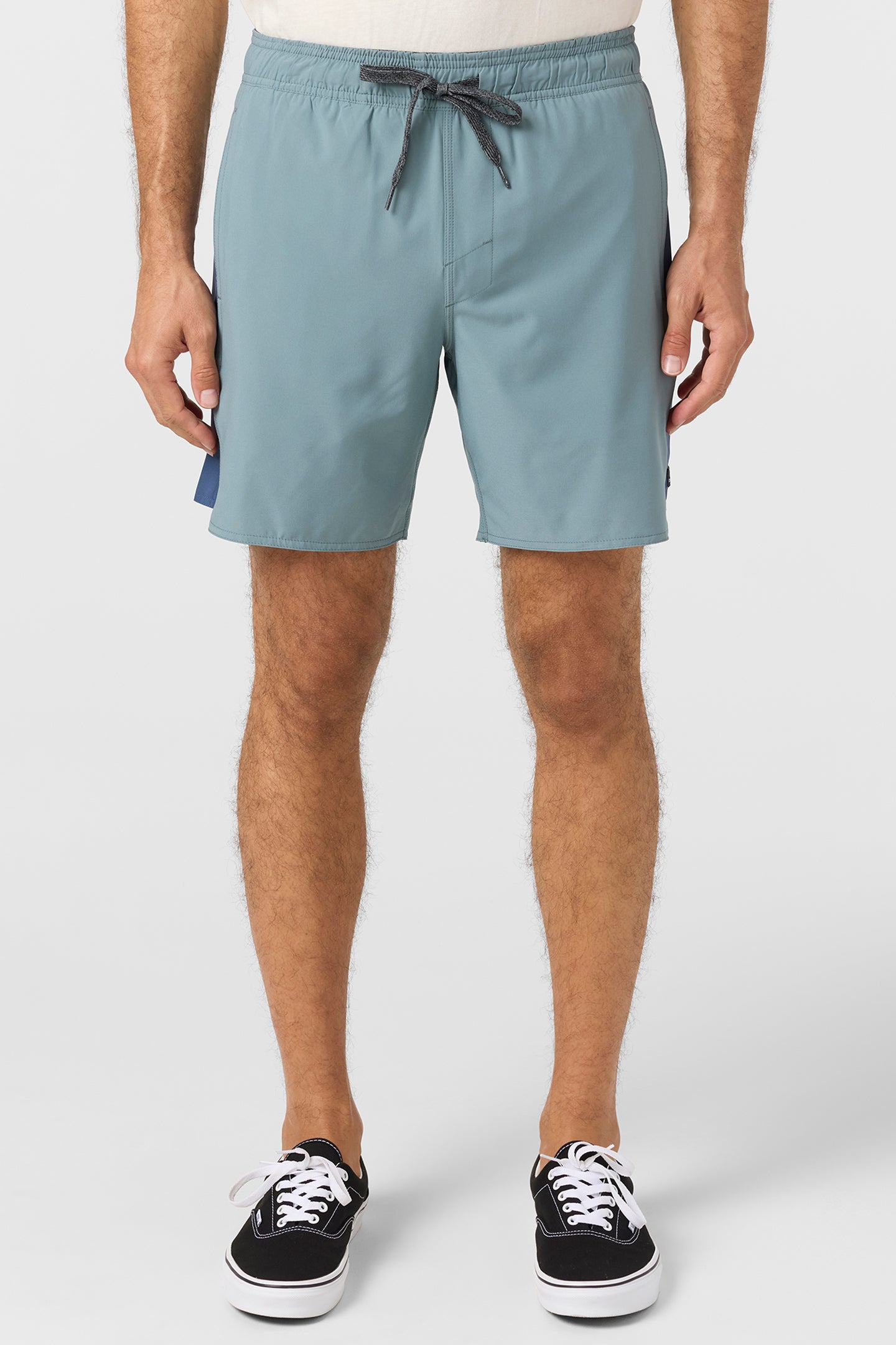 Perform Light Tech Panel Lined Elastic Waist 17 Hybrid Shorts - Image 2