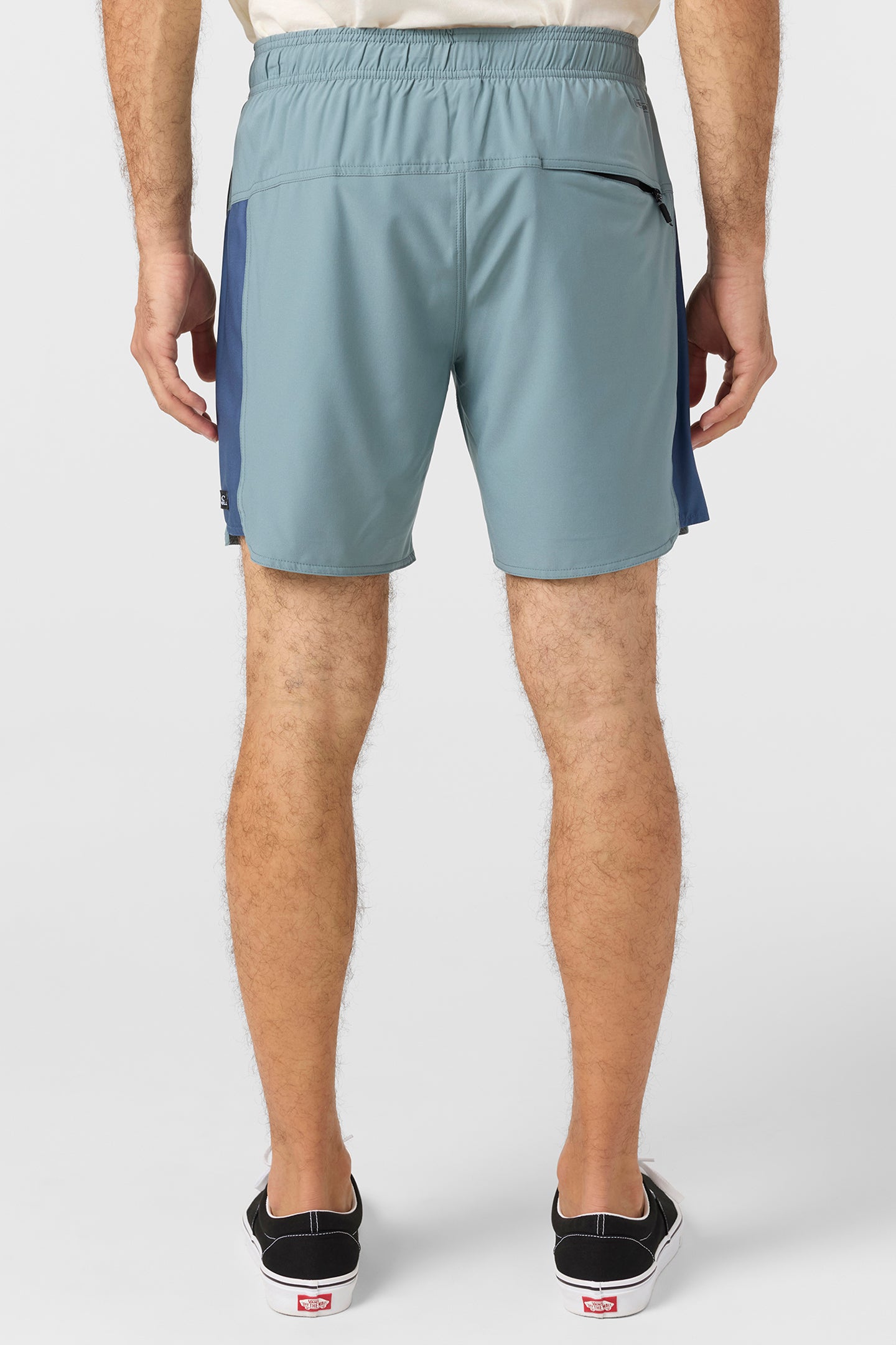 Perform Light Tech Panel Lined Elastic Waist 17 Hybrid Shorts - Image 7