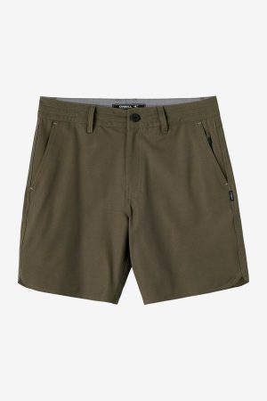 Boy's Utility Scallop Hybrid 16 Hybrid Shorts
